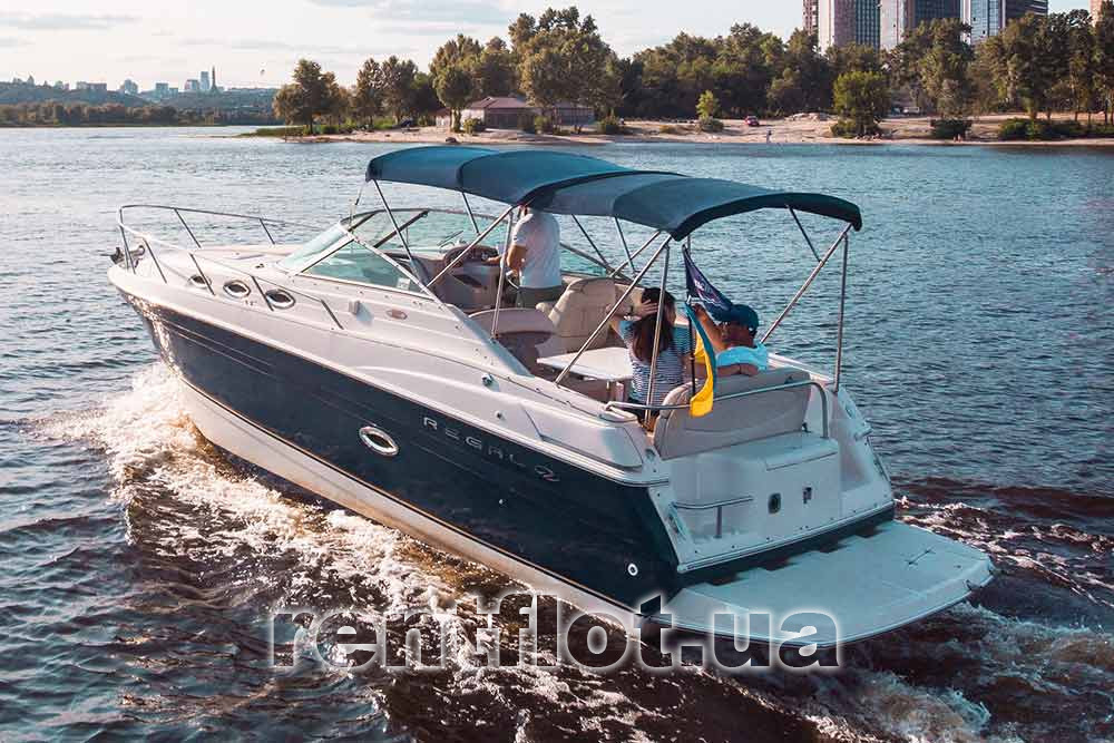 Enlarge photo of rest on the motor yacht Regal-2660 Rest on the motor yacht Regal-2660