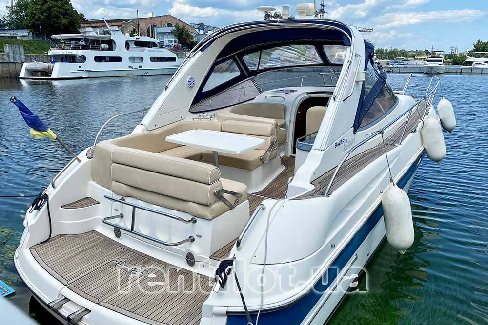 Увеличить фото террасы моторной яхты Бавария-32 Спорт Терраса моторной яхты Бавария-32 Спорт