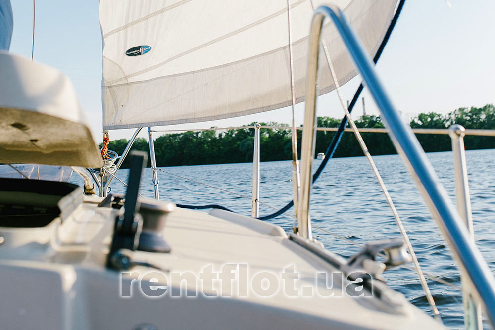 Під вітрилом на яхті Чумак