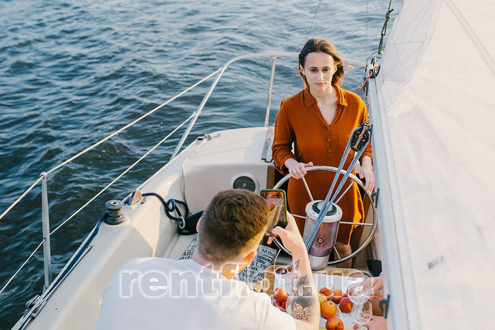 Фотосесія на парусній яхті Чумак