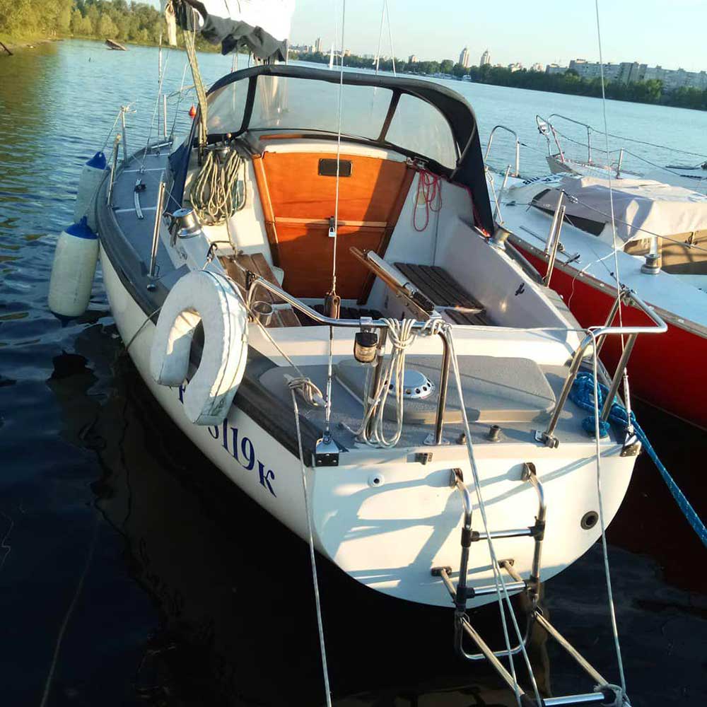 Збільшити фото корми парусної яхти Ель Капітан Корма парусної яхти Ель Капітан