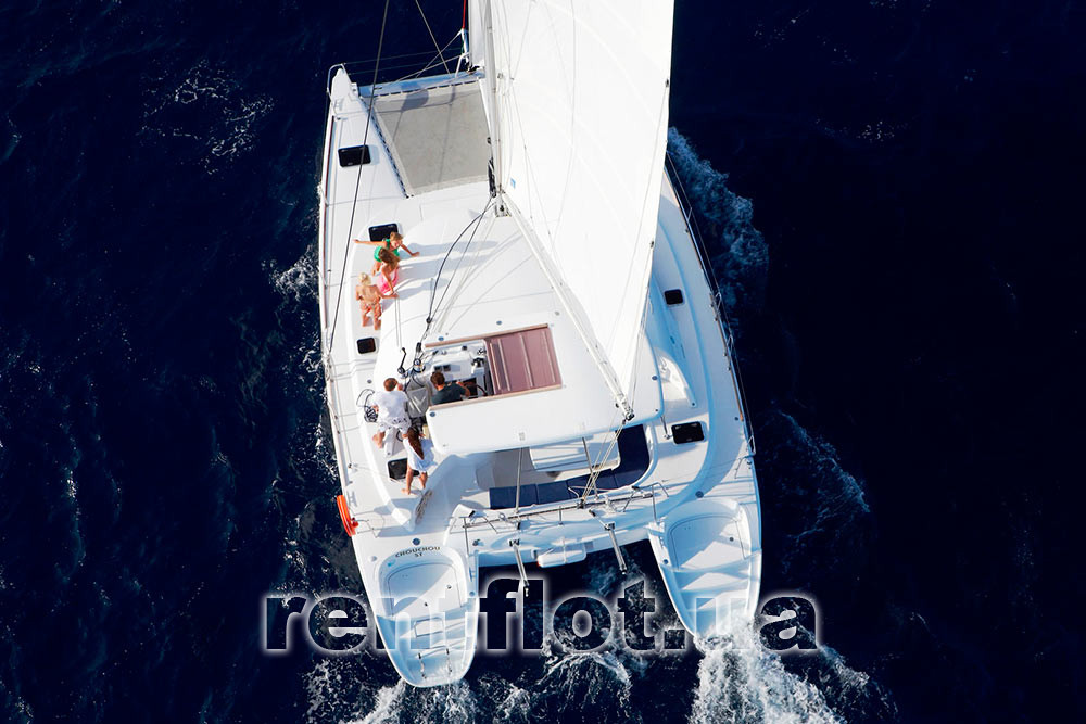 Enlarge photo of the catamaran Lagun-380 from a bird's eye view Bird's eye view of the catamaran Lagun-380