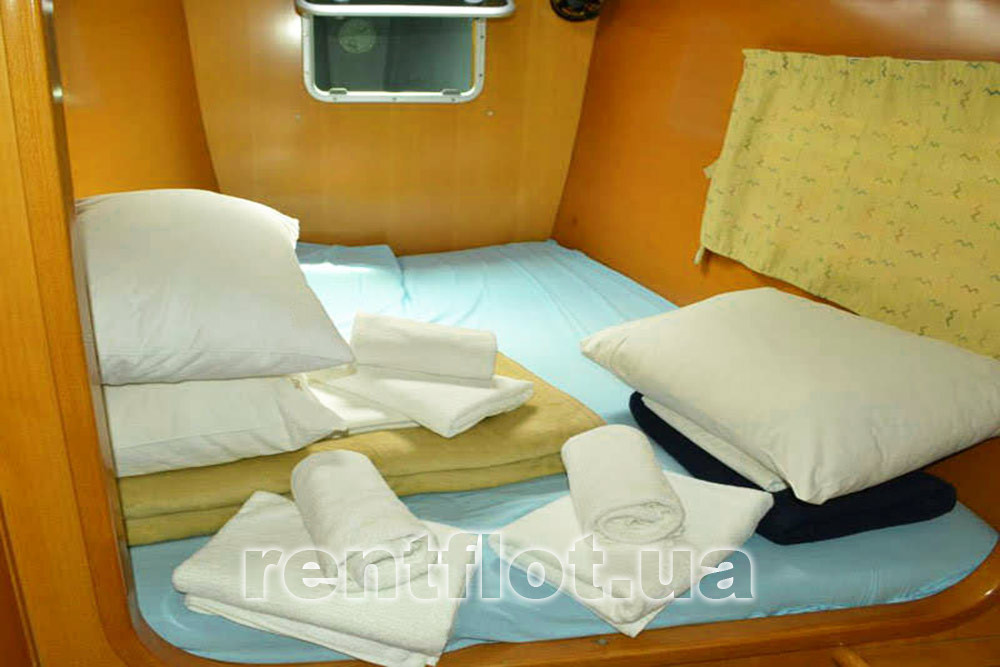 Enlarge photo of the bow catamaran cabin Lagoon-410 Cabin bow catamaran Lagoon-410