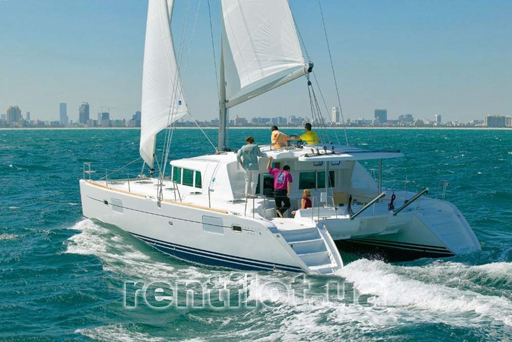 Enlarge photo of the aft part of the catamaran Lagoon-410 Aft part of the catamaran Lagoon-410