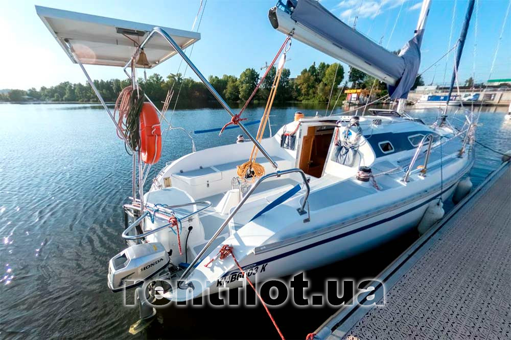 Збільшити фото парусної яхти Янмор у причала Парусная яхта Янмор у причала