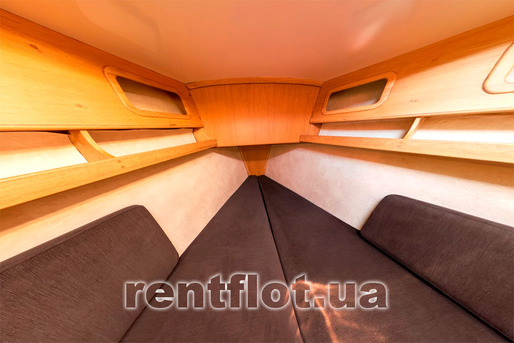 Збільшити фото носової каюти парусної яхти Янмор Носова каюта парусної яхти Янмор