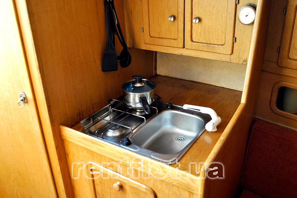 Збільшити фото камбузи парусної яхти Янмор Камбуз парусної яхти Янмор