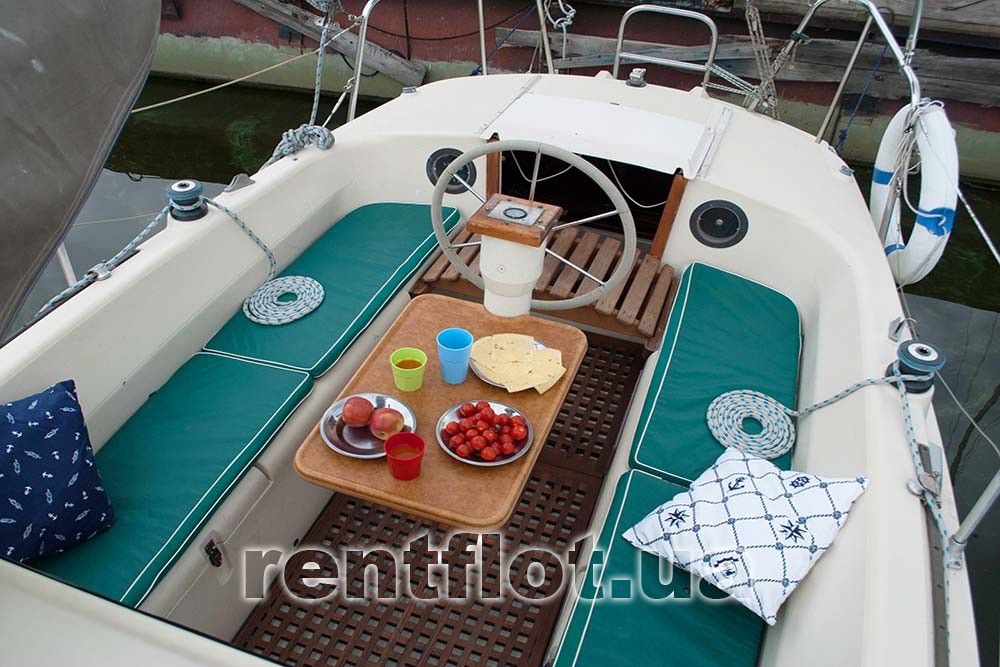 Enlarge photo of cockpit on sailing yacht Lauri Cockpit on sailing yacht Lauri