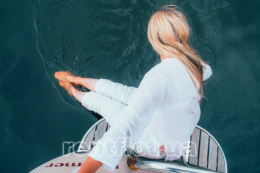 Photo of the descent to the water on the sailing yacht Lauri Descent to the water on the sailing yacht Lauri