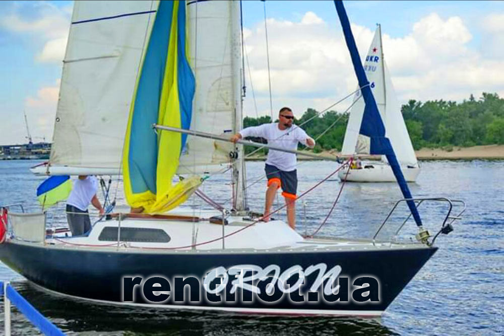 Увеличить фото капитана на парусной яхте Орион Капитан на парусной яхте Орион