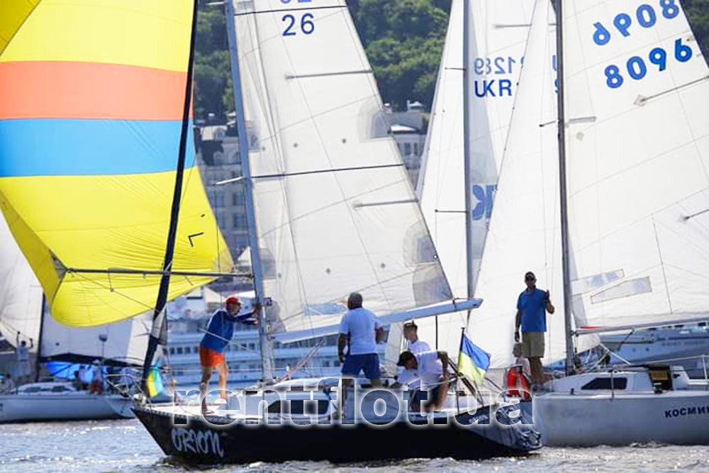 Увеличить фото левого борта парусной яхты Орион Левый борт парусной яхты Орион