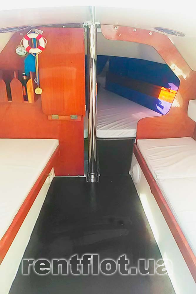 Увеличить фото спальных мест парусной яхты Орион Спальные места парусной яхты Орион