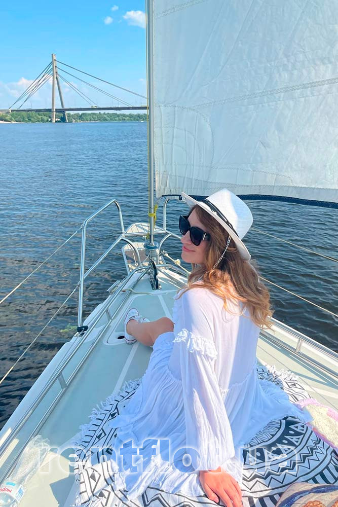 Збільшити фото побачення на парусній яхті Санторіні Побачення на парусній яхті Санторіні