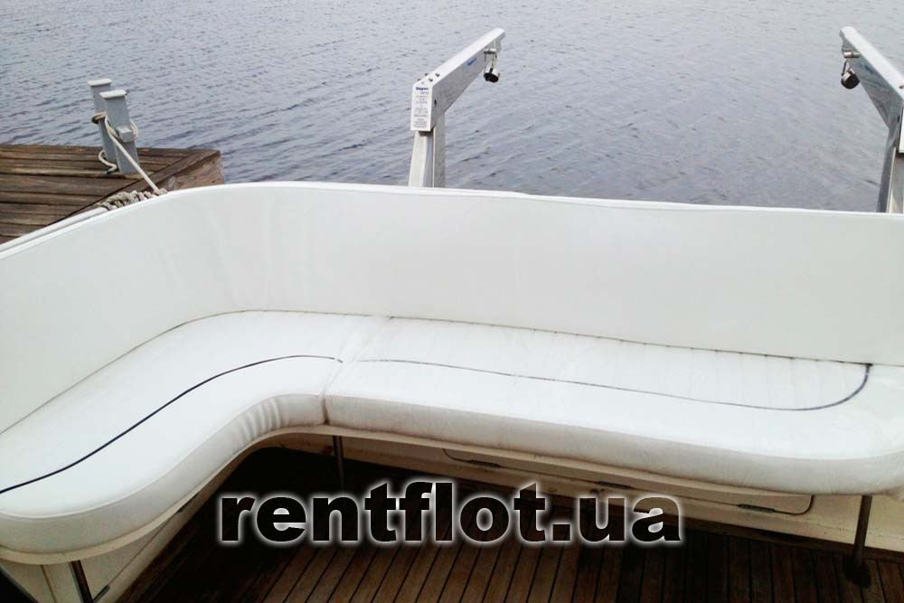 Enlarge photo of the sofa at the stern of motor yacht Sea Line-33 Sofa at the stern of motor yacht Sea Line-33