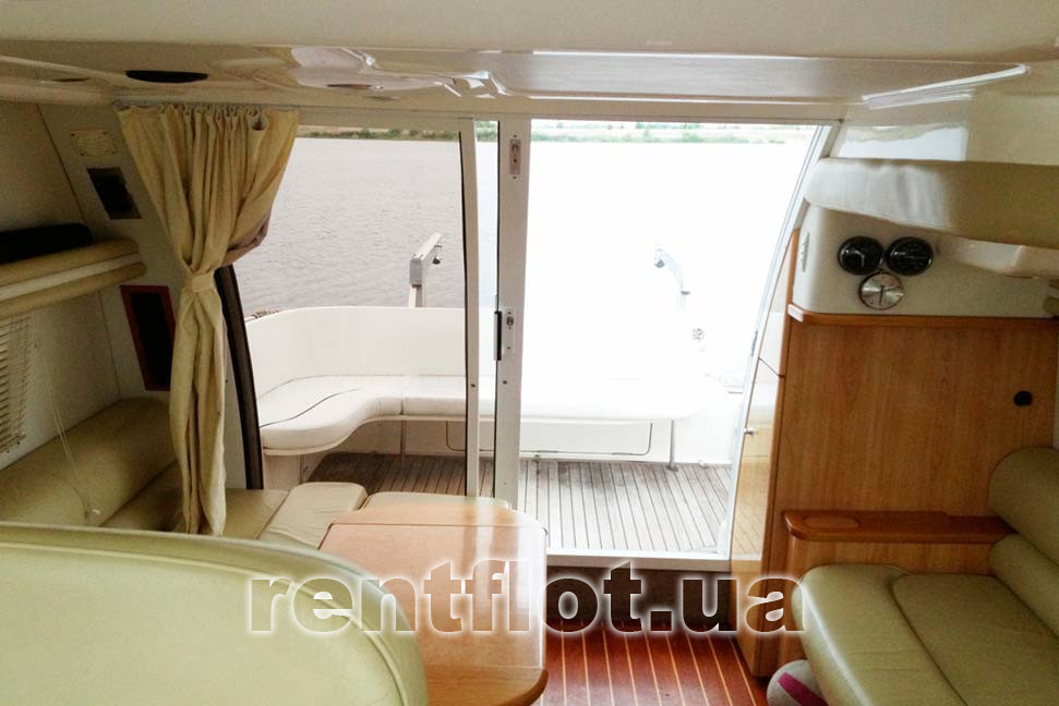 Enlarge photo of the exit from the saloon at the stern of motor yacht Sea Line-33 Exit from the saloon to the stern of motor yacht Sea Line-33
