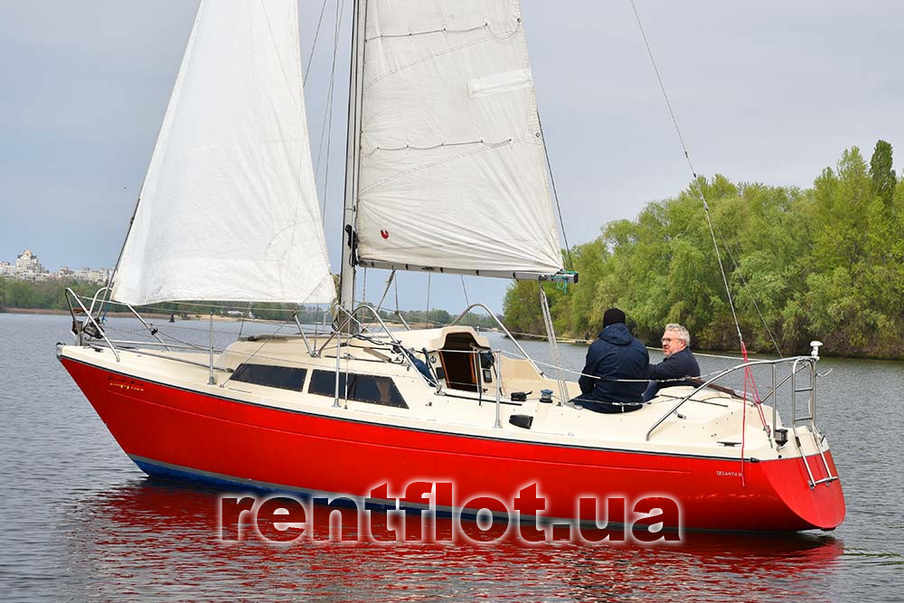 Зовнішній вигляд парусної яхти Сімплі Ред