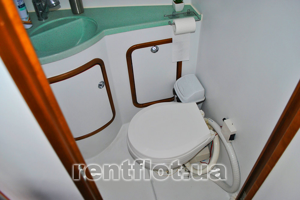 Увеличить фото гальюн яхты Александра Гальюн яхты Александра