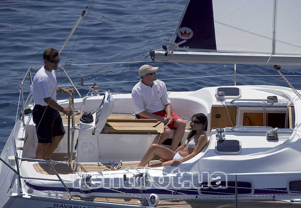 Прогулка для двоих на парусной яхте Бавария-33 Александер