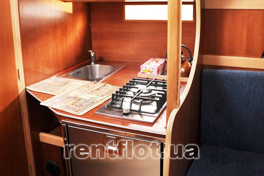 Камбуз на парусной яхте Диамант