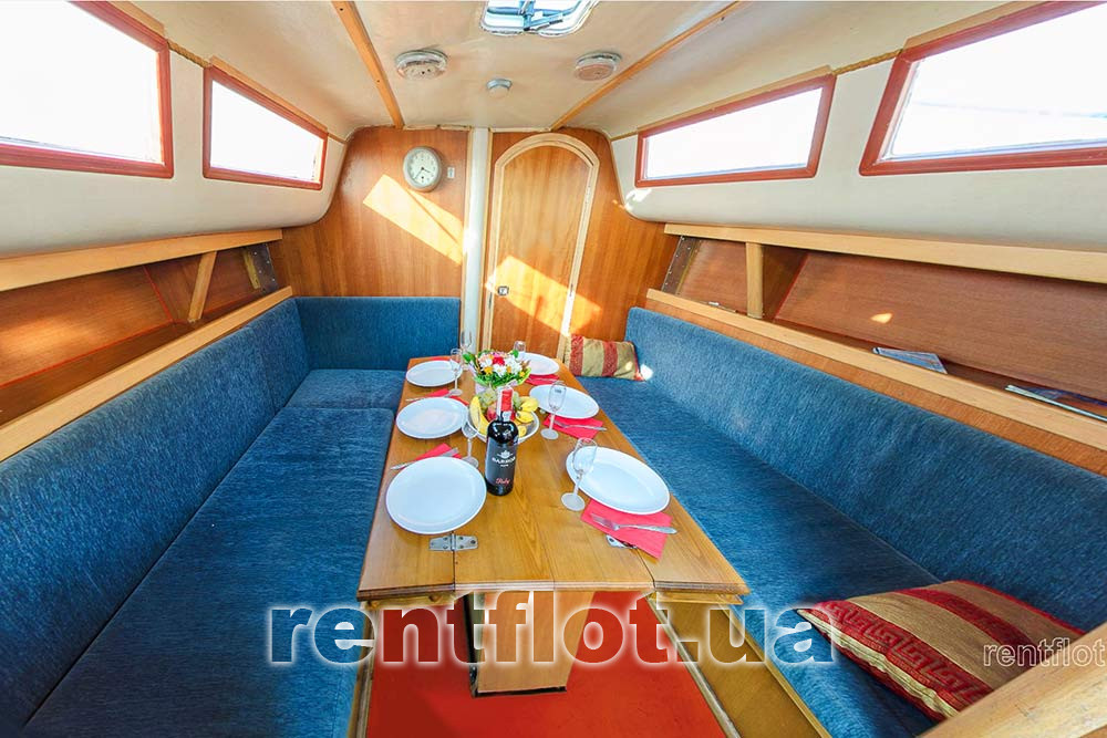 Банкет на парусной яхте Диамант