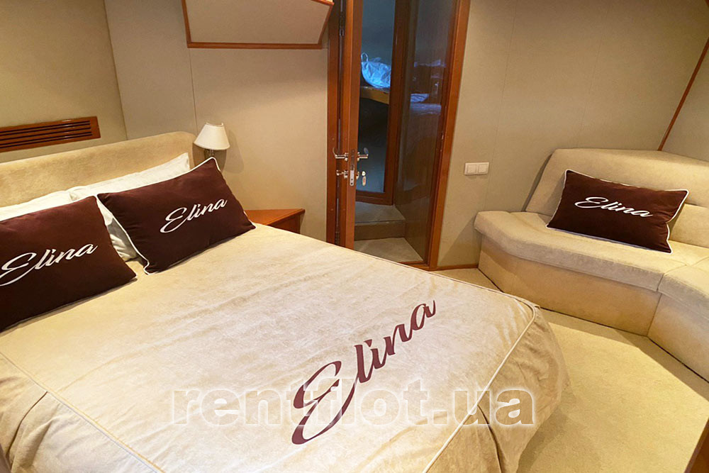 Enlarge photo of the cabin of motor yacht Elina Motor yacht Elina's cabin