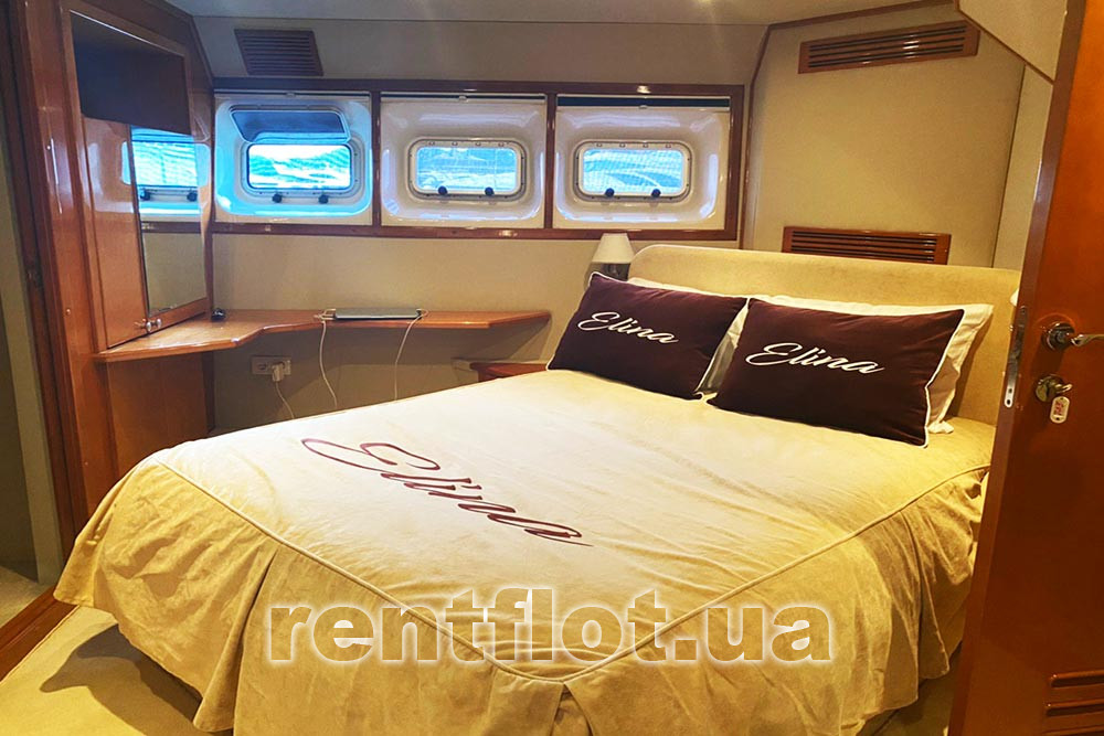 Enlarge photo of the cabin windows of motor yacht Elina Portholes of the cabin of motor yacht Elina