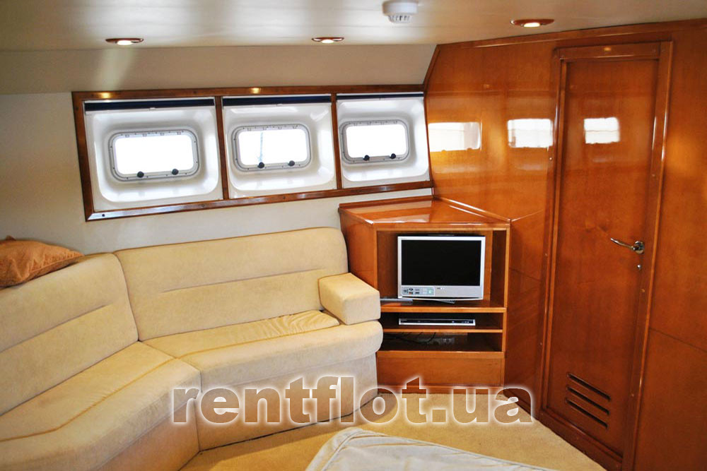 Enlarge the photo of the equipment of the saloon of the motor yacht Elina Equipment of the saloon of motor yacht Elina