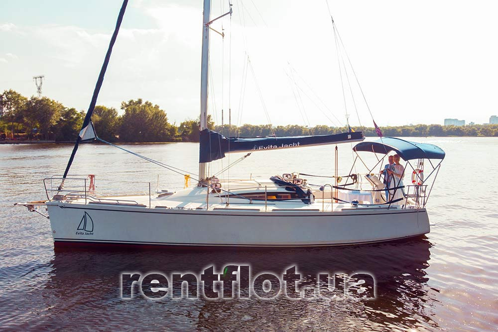Вітрильна яхта Кобра-33 Ексклюзив на Дніпрі
