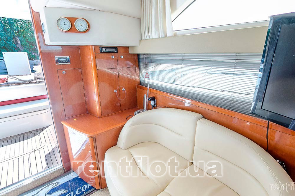 Enlarge photo of a sofa for rest in the wardroom of motor yacht Princess-45 Sofa for rest in the wardroom of motor yacht Princess-45