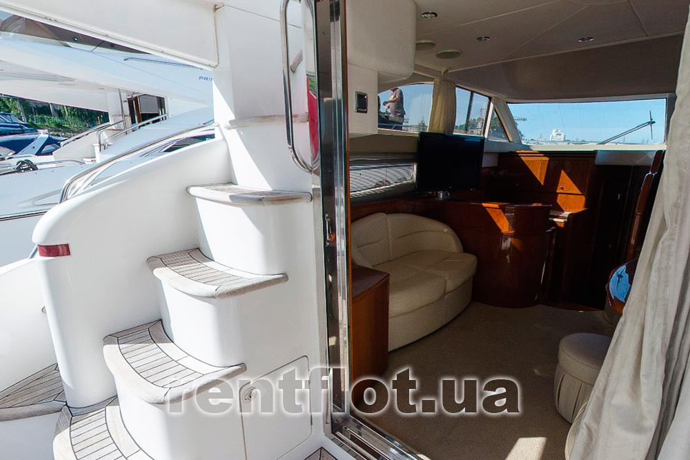 Enlarge photo of the saloon view from the stern of motor yacht Princess-45 View of the saloon from the stern of motor yacht Princess 45