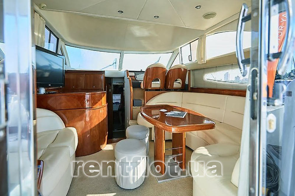 Enlarge photo of rest on motor yacht Princess-45 Rest on motor yacht Princess-45