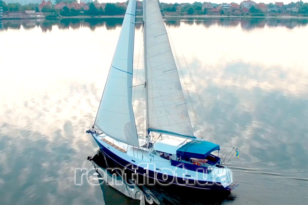 Вечірня прогулянка на парусній яхті Яна